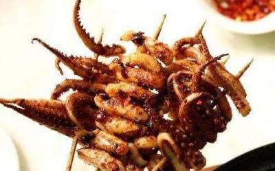 夜市小吃，鐵板魷魚在家就可以做