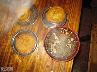 肥腸粉配鍋魁，川味小吃的最佳拍檔，吃過的人都說好