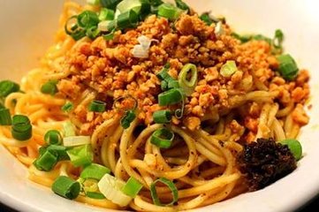 陜西面食好吃的訣竅在這，油潑辣子做的好，面食咋做都好吃！