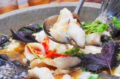 四川正宗石鍋魚技術培訓哪里好？制作石鍋魚秘制紅油