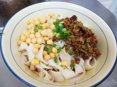 川味面食技術做法哪里一對一培訓？高湯的熬制方法