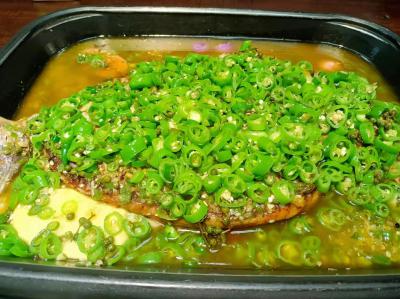 學烤魚技術哪里技術比較好？成都餐飲技術培訓學校