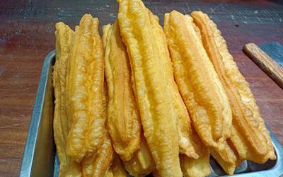 成都早餐開店技術哪里好？  想學早餐油條制作